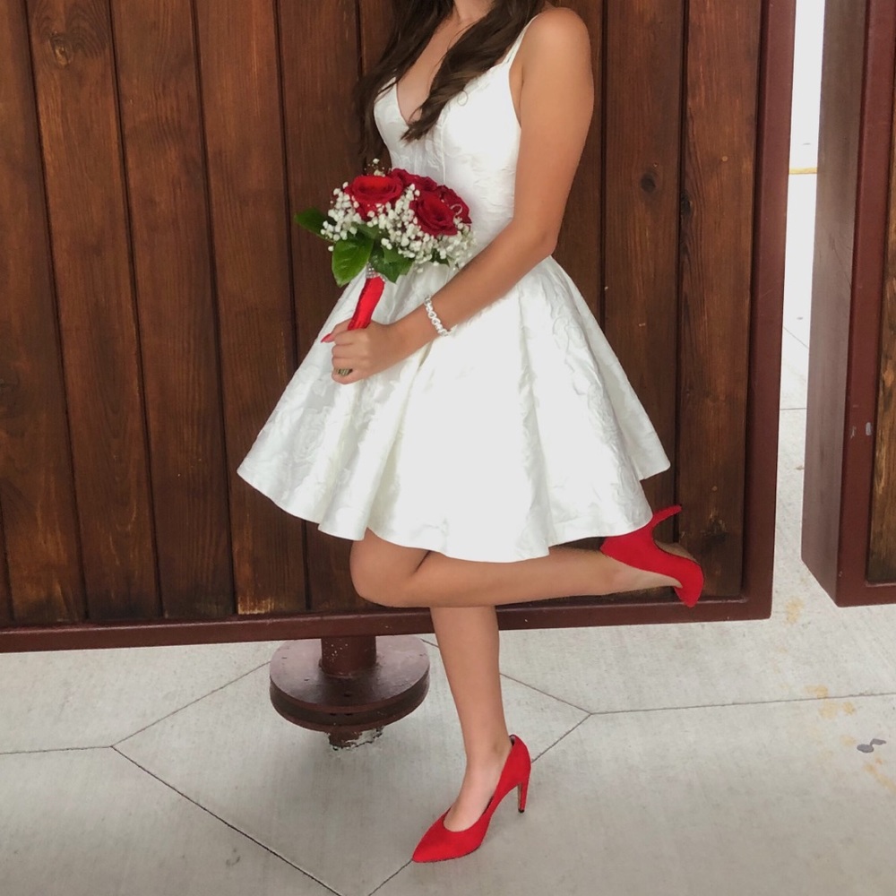 Formal/Homecoming/Wedding/Sweet 16 dress